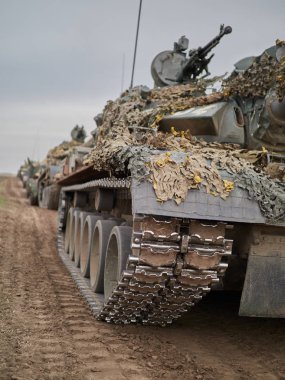 Galati, Romanya - 20 Nisan 2017: askerler Smardan Çokgen Galati County, Romanya Adalet kartal askeri tatbikat sırasında Amerikan ve Romanya; 20 Nisan 2017