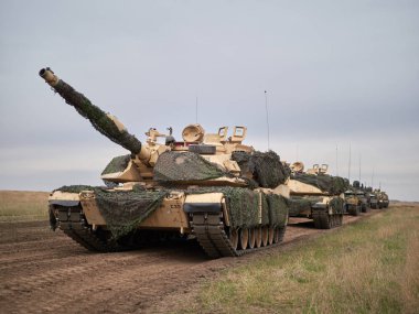 Galati, Romanya - 20 Nisan 2017: askerler Smardan Çokgen Galati County, Romanya Adalet kartal askeri tatbikat sırasında Amerikan ve Romanya; 20 Nisan 2017