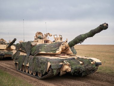 Galati, Romanya - 20 Nisan 2017: askerler Smardan Çokgen Galati County, Romanya Adalet kartal askeri tatbikat sırasında Amerikan ve Romanya; 20 Nisan 2017