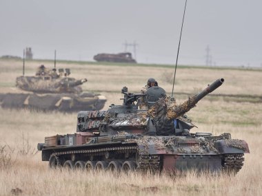 Galati, Romanya - 20 Nisan 2017: askerler Smardan Çokgen Galati County, Romanya Adalet kartal askeri tatbikat sırasında Amerikan ve Romanya; 20 Nisan 2017