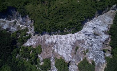Meledic bölgeden, Buzau İlçesi, Romanya tuzlu Hills havadan görünümü