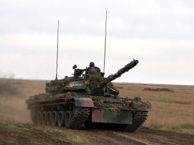 Galati, Romanya - 20 Nisan 2017: askerler Smardan Çokgen Galati County, Romanya Adalet kartal askeri tatbikat sırasında Amerikan ve Romanya; 20 Nisan 2017