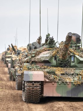 Galati, Romanya - 20 Nisan 2017: askerler Smardan Çokgen Galati County, Romanya Adalet kartal askeri tatbikat sırasında Amerikan ve Romanya; 20 Nisan 2017