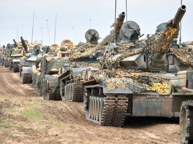 Galati, Romanya - 20 Nisan 2017: askerler Smardan Çokgen Galati County, Romanya Adalet kartal askeri tatbikat sırasında Amerikan ve Romanya; 20 Nisan 2017