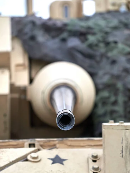 Tank Gun Met Verrekening Van Camouflauge — Stockfoto