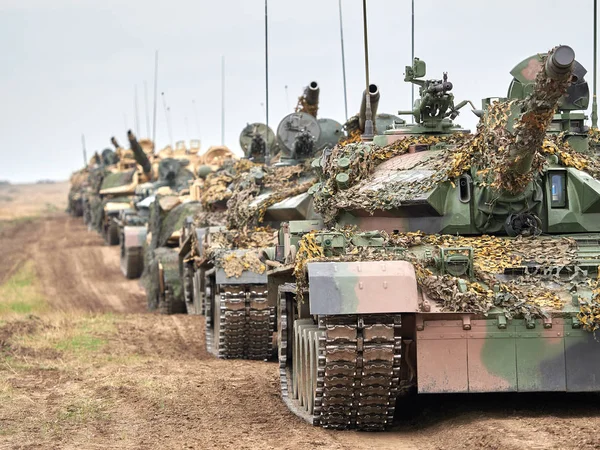 Galati, Romanya - 20 Nisan 2017: askerler Smardan Çokgen Galati County, Romanya Adalet kartal askeri tatbikat sırasında Amerikan ve Romanya; 20 Nisan 2017