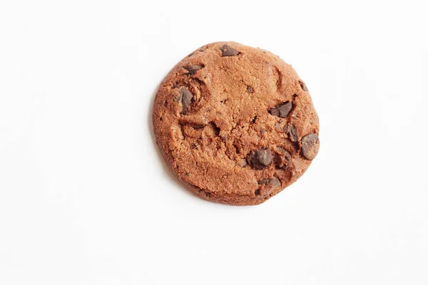 Cookie Aux Pépites Chocolat Isolé Sur Blanc — Photo