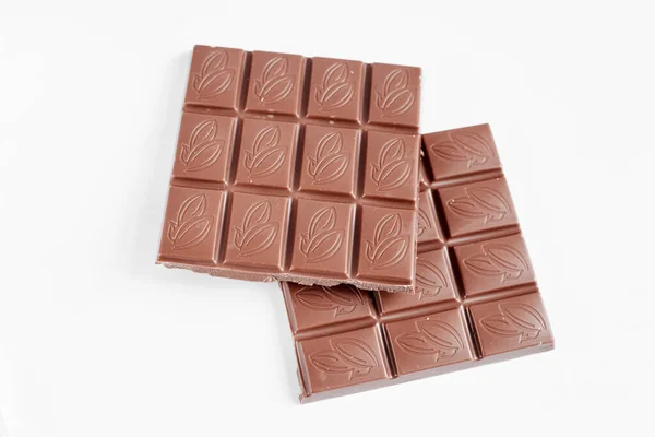 배경에 고립된 초콜릿 가까이 수있습니다 — 스톡 사진