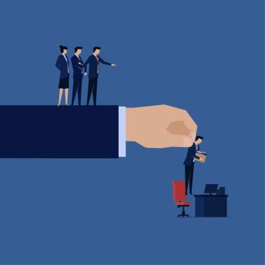 İşadamı işinden kovuldu