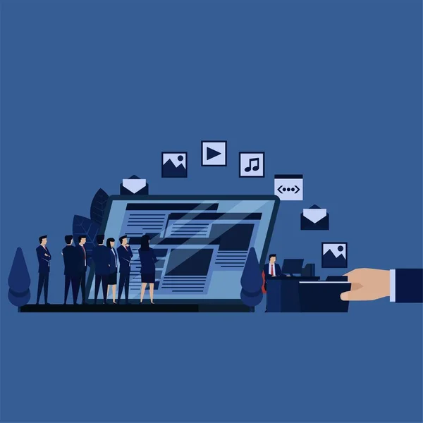 Arama motorunu optimize etmek için işe alınan çalışanın web içeriğini gözden geçir.