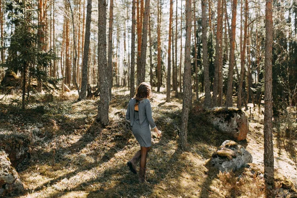 Sesión Fotos Pre Boda Bosque Naturaleza Forma Caminar Viajar Belleza — Foto de Stock