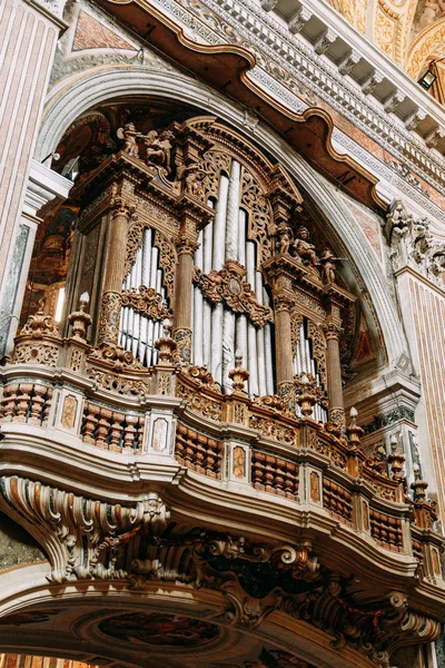 Naples Freskler Sıva Çalışmaları Kilisede Güzel Dekorasyon Tarihsel Tonoz Simetri — Stok fotoğraf