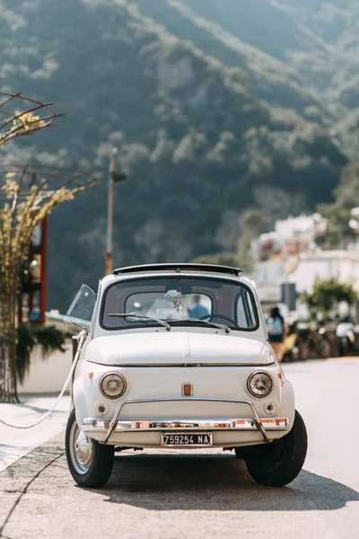 Wybrzeża Positano Amalfi Włoszech Panorama Miasta Wieczorem Ulice Sklepy Kawiarnie — Zdjęcie stockowe