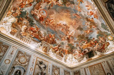 Roma'daki Borghese Galeri. Tarihi cazibe, kültürel miras. Resim ve Heykel Sergisi büyük sanatçıların. Genel görünüm ve iç. Park alanı, heykel ve çeşmeler ile.