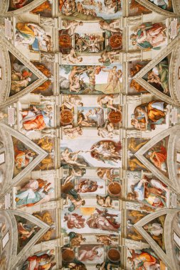 Vatikan, San Pietro Meydanı. İç ve üst görünümden. Antik mimari Roma ve manzaraları. Heykeller ve fresklerin büyük sanatçıların. Vatikan Müzesi içinde. Panoramik çatı