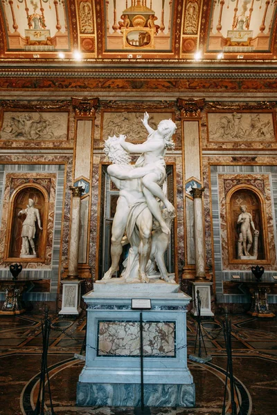 แกลเลอร บอร เกสในโรม สถานท องเท ยวทางประว ศาสตร มรดกทางว ฒนธรรม ภาพวาดและประต — ภาพถ่ายสต็อก