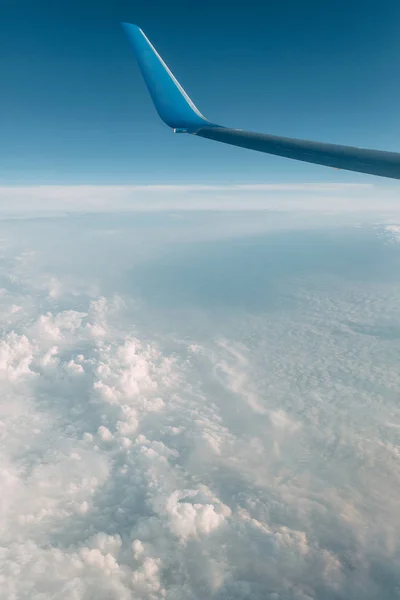 Θέα Από Αεροπλάνο Υψόμετρο Που Πετούν Πάνω Από Σύννεφα Ηλιοβασίλεμα — Φωτογραφία Αρχείου