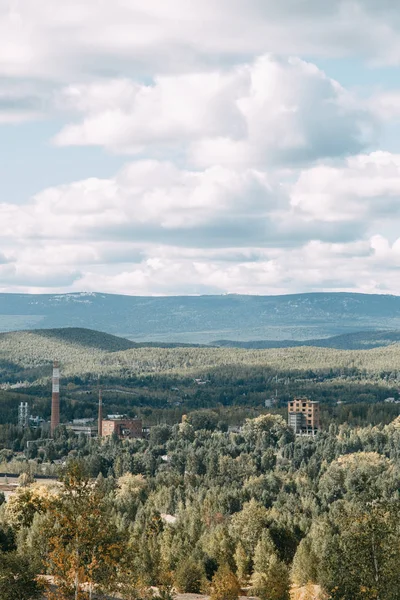 Найбрудніше Місто Жахливим Пейзажем Рослиною Проблема Екології Гір Промислових Відходів — стокове фото