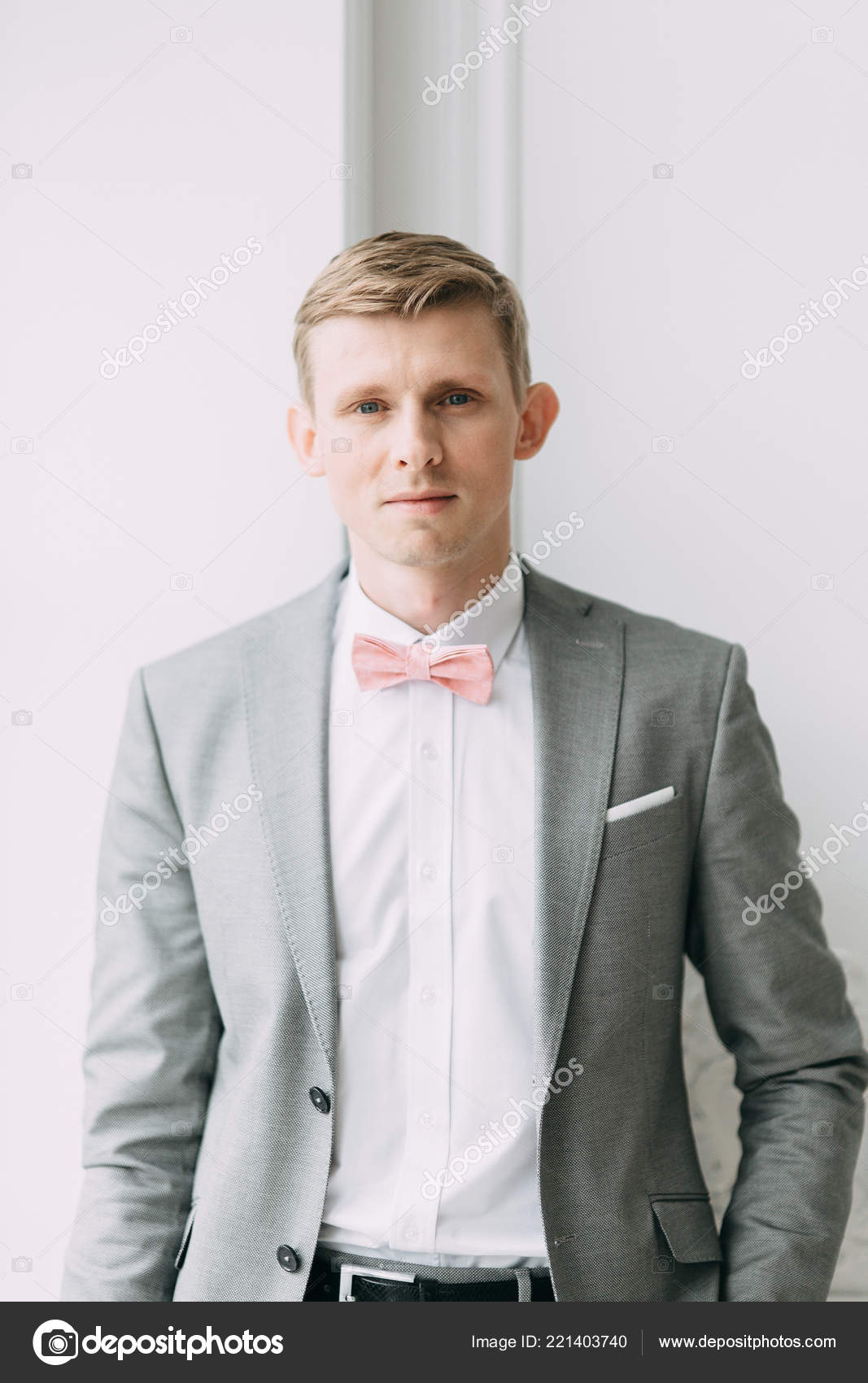 Style Modern Marié Avant Mariage Portrait Homme Costume