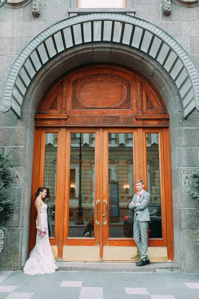 Stilvolle Hochzeit Petersburg Walking Fotoshooting Der Stadt Europäischer Baustil — Stockfoto