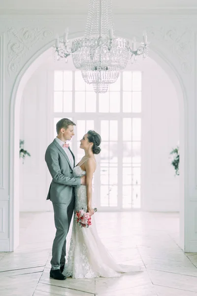 Matrimonio Elegante San Pietroburgo Matrimonio Russo Stile Europeo Nello Studio — Foto Stock