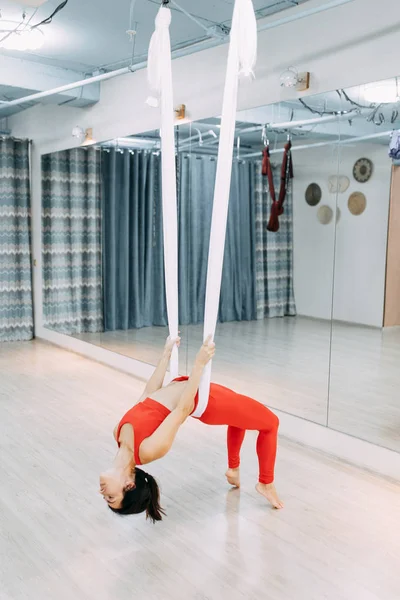 Training Hall Hammock Yoga Beautiful Girl Red Clothes — Stock Photo, Image