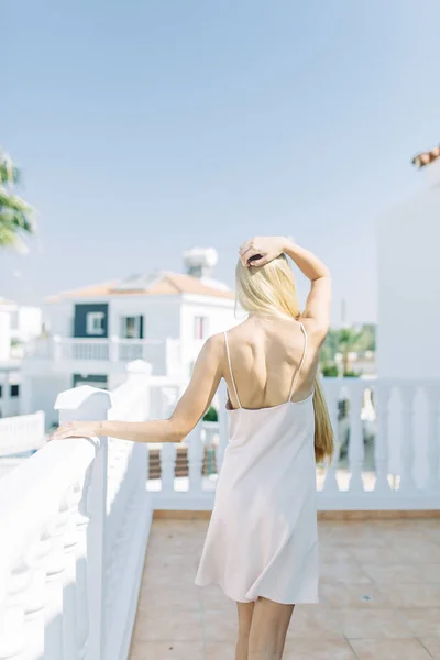 Napfényes Reggel Menyasszony Villában Ciprus Gyönyörű Lány Egy Budoár Fehér — Stock Fotó