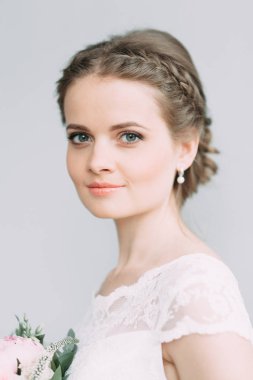 Gelin Buketi beyaz stüdyo. Avrupa tarzı güzel sanatlar düğün.