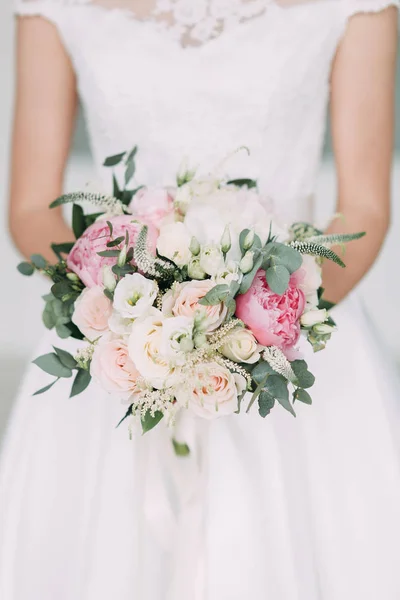 Bouquet Mariage Mariée Dans Studio Lumineux Décor Dans Style Des — Photo