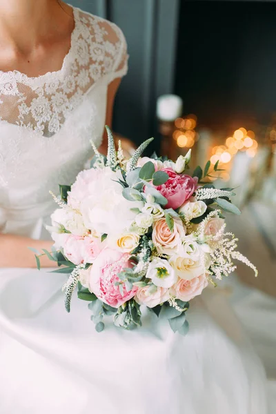 Bouquet Mariage Mariée Dans Studio Lumineux Décor Dans Style Des — Photo