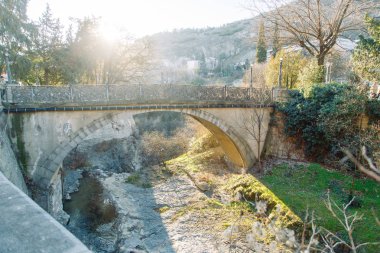 Tiflis, Gürcistan'daki Botanik Bahçesi. Doğal yerler ve Etkinlikler.