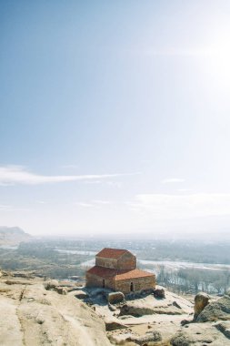 Kiliseler ve Manastırlar Gürcistan'daki antik mimarisi. Tarihi yerler ve Etkinlikler.