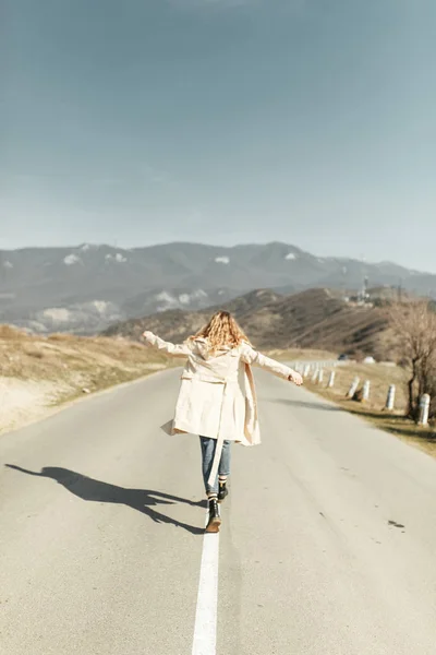 Ragazza Viaggio Blogger All Aperto Antica Capitale Monastero Jvari Georgia — Foto Stock