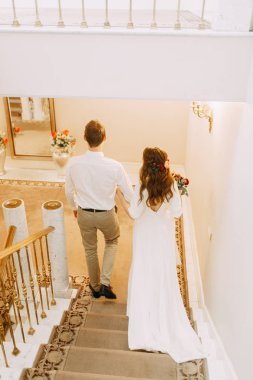 Parlak iç stüdyo birkaç. Düğün töreninde kayıt ofisi. 