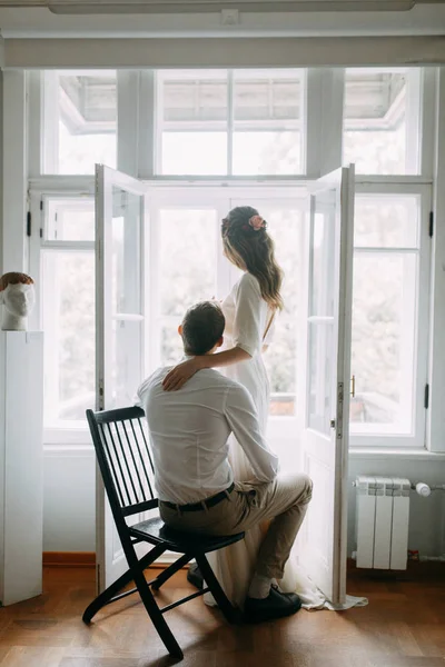 Par Belas Artes Estilo Europeu Foto Casamento Atirar Luz Museu — Fotografia de Stock