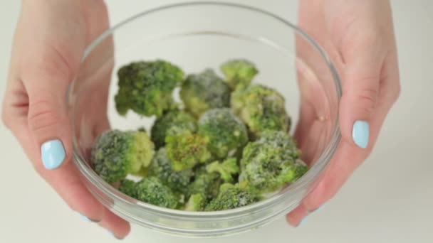 Broccoli Congelati Una Ciotola Preparazione Cavolo Verde Fresco — Video Stock