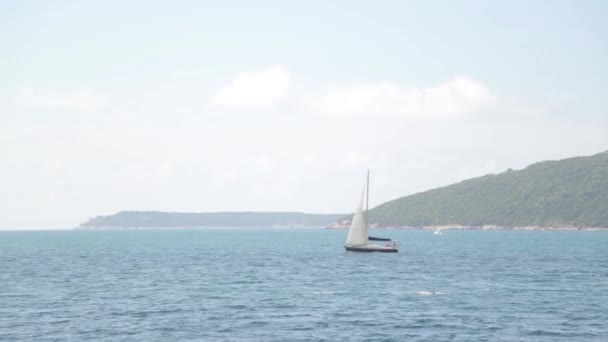 Parties Yacht Pêche Tourisme Sur Les Vagues Mer Paysages Monténégro — Video