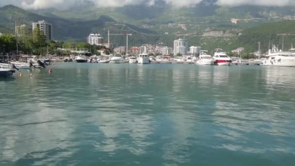 Panoramautsikt Budva Montenegro Soliga Stränder Och Historiska Sevärdheter — Stockvideo
