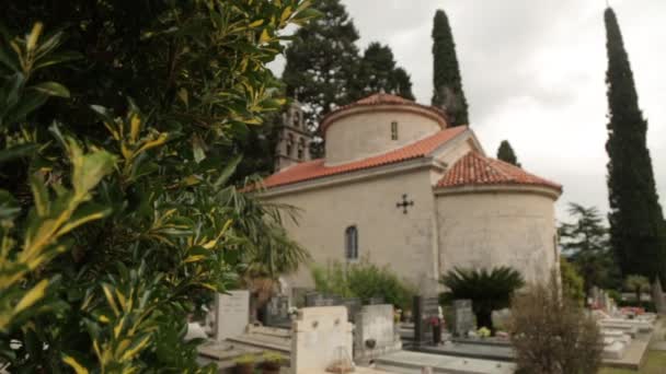 Alter Steinfriedhof Montenegro Kotor Die Kapelle Und Das Grab Eines — Stockvideo