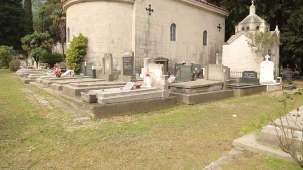 Antico Cimitero Pietra Montenegro Kotor Cappella Tomba Vecchio Cimitero Abbandonato — Video Stock