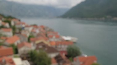Perast eski şehir pitoresk panoramalar. Karadağ'da atmosferik turistik yerler.