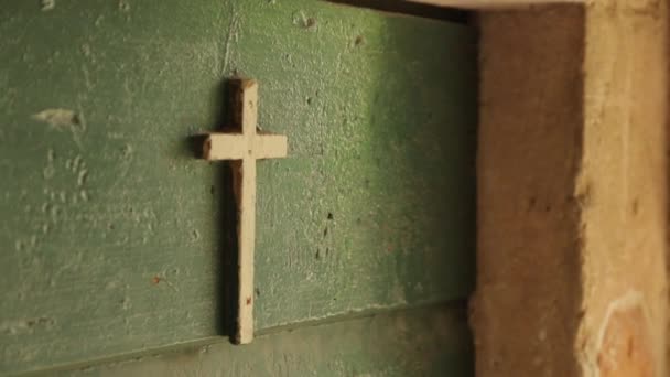 Kruis Deur Van Het Oude Klooster Perast Atmosferische Religieuze Plaatsen — Stockvideo