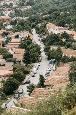  Karadağ manzaraları ve sokaklar. Kotor Körfezi ve eski şehir Panoraması.