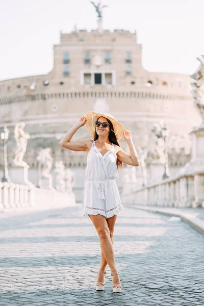 Látnivalók Régi Város Lány Utazik Blogger Rómában — Stock Fotó