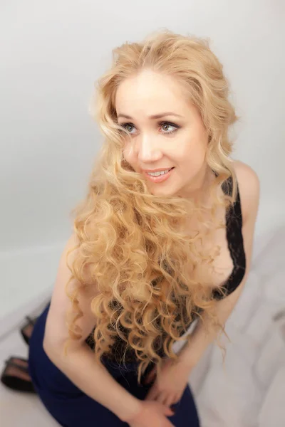 Portrait Blonde Light Background — Stock Photo, Image