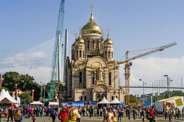 Vladivostok. Ortodoks kilisesinin inşaatı.