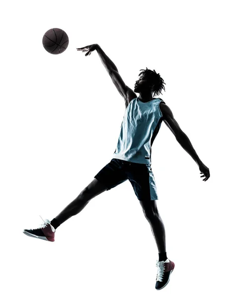 Чоловік баскетболіст ізольована тінь силуету — стокове фото