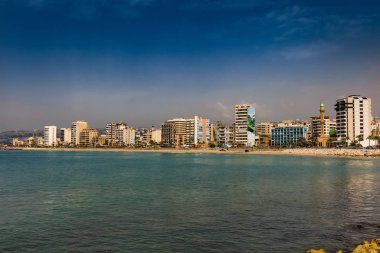Sidon Saida ufuk çizgisi şehir deniz manzarası Güney Lübnan