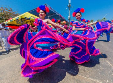 geçit töreni karnaval Festivali Barranquilla Atlantico Kolombiya