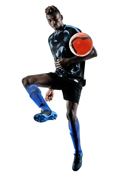 Um jogador de futebol africano homem isolado silhueta de fundo branco — Fotografia de Stock